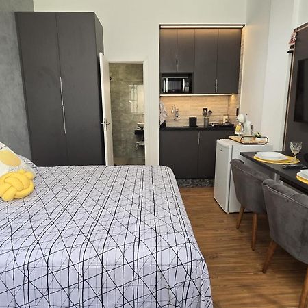 Apartamento Loft Moderno E Aconchegante A Dois Passos Da Feirinha Do Alto! Teresópolis Exterior foto